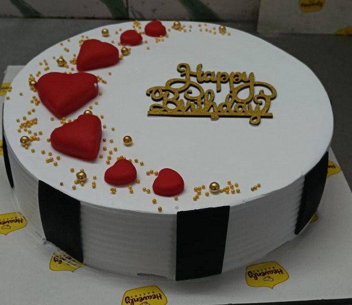 Heart Theme Birthday Cake