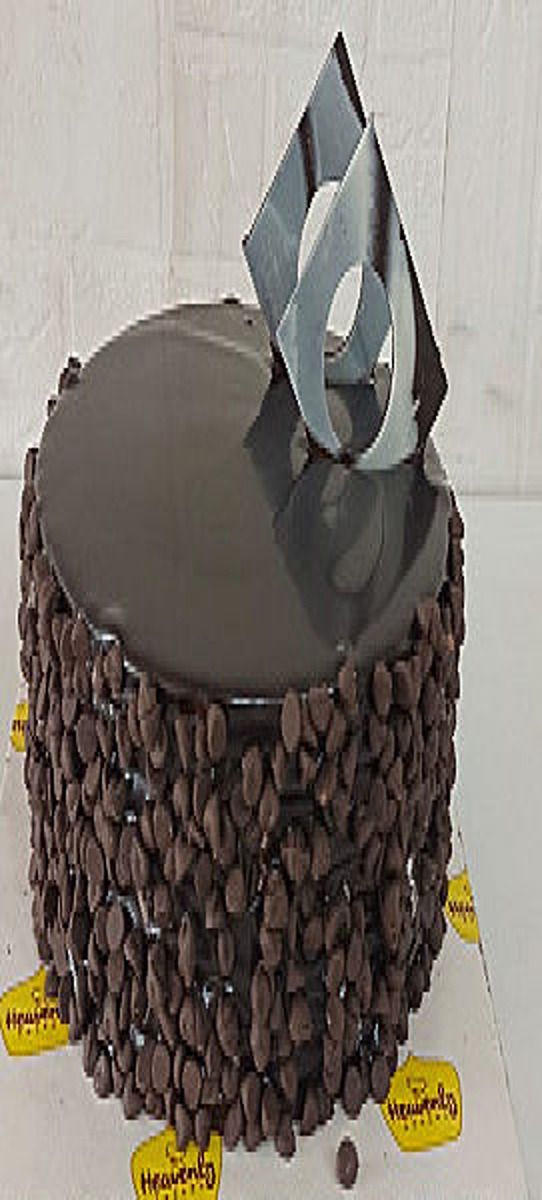 Choco Chips Cake