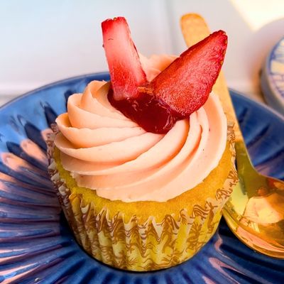 Strawberry & Vanilla Cupcake