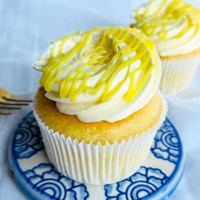 Greek Limon Cupcake