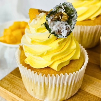 Mango & Mint Cupcake