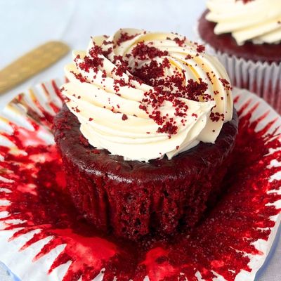 Red Velvet Cupcake (with Cream Cheese Icing)