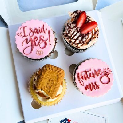 I said yes!' Bridal Shower Cupcakes