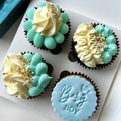 Welcome Baby Boy Cupcakes