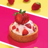 Fresh Strawberry Cheesecake Scoop