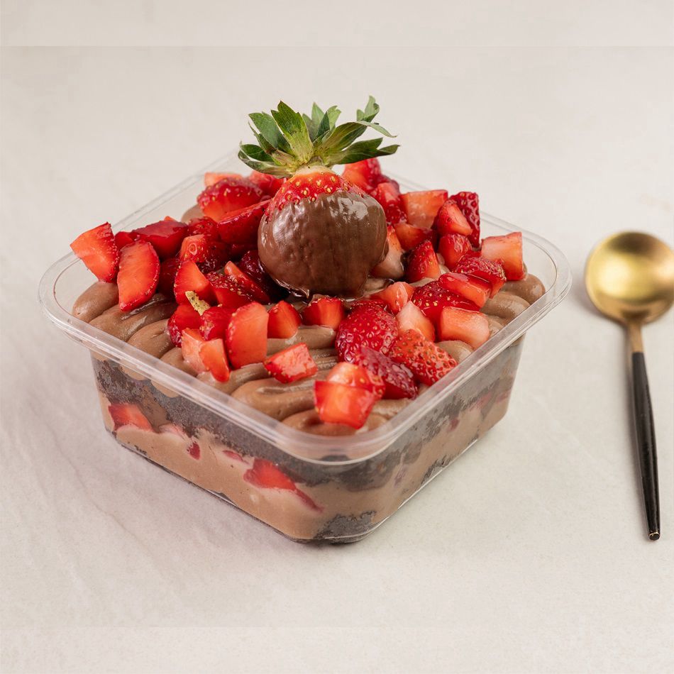 Fresh Strawberry Nutella Cheesecake Tub