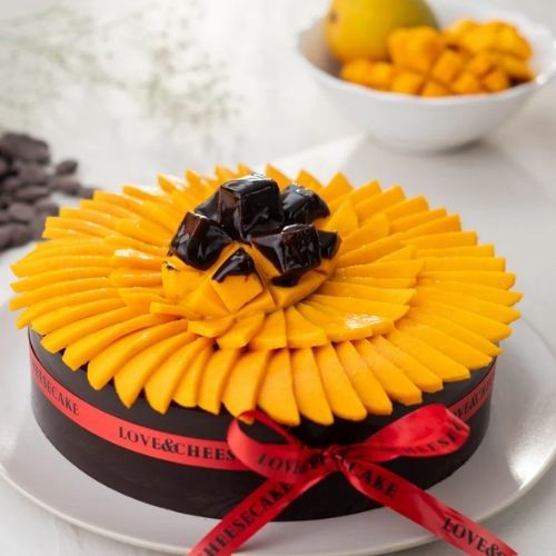 1 Kg Fresh Mango Chocolate Cake