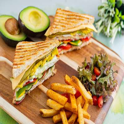 Veg Club Sandwich Combo