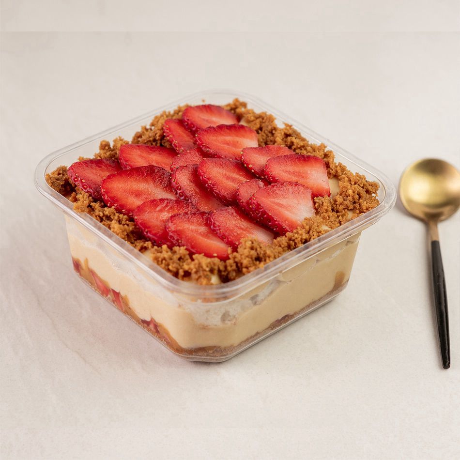 Fresh Strawberry Biscoff Tub