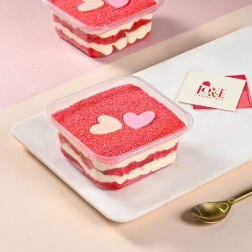 Red Velvet Cheesecake Tub 250 gms