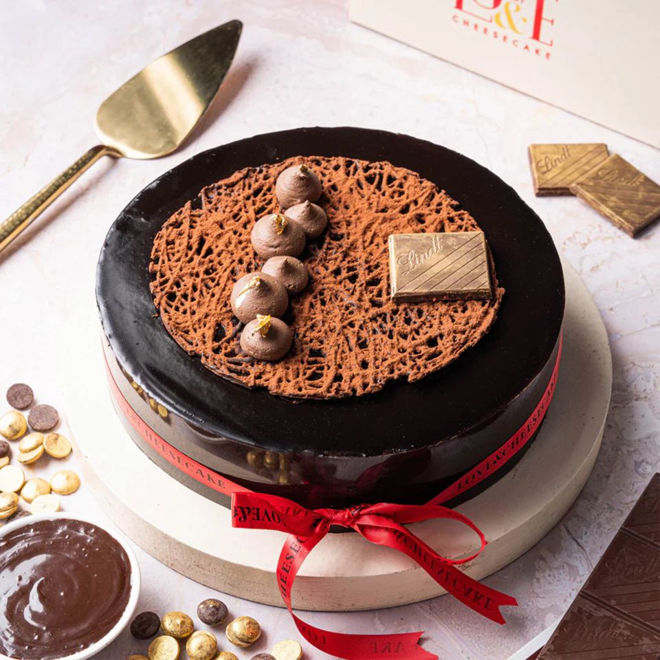 1 Kg The Ultimate Lindt Chocolate Cake