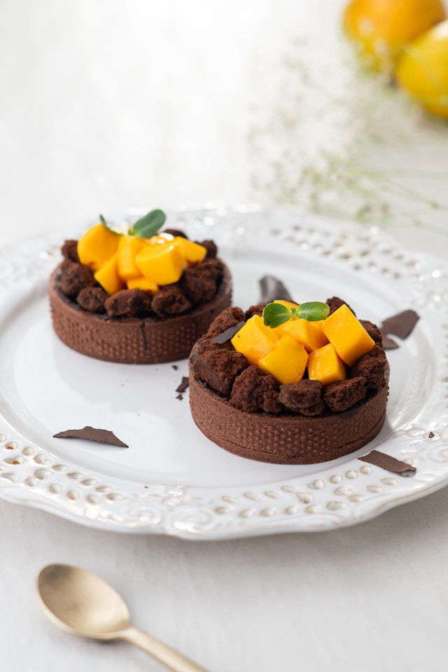 Fresh Mango Chocolate Tart 3 Inch