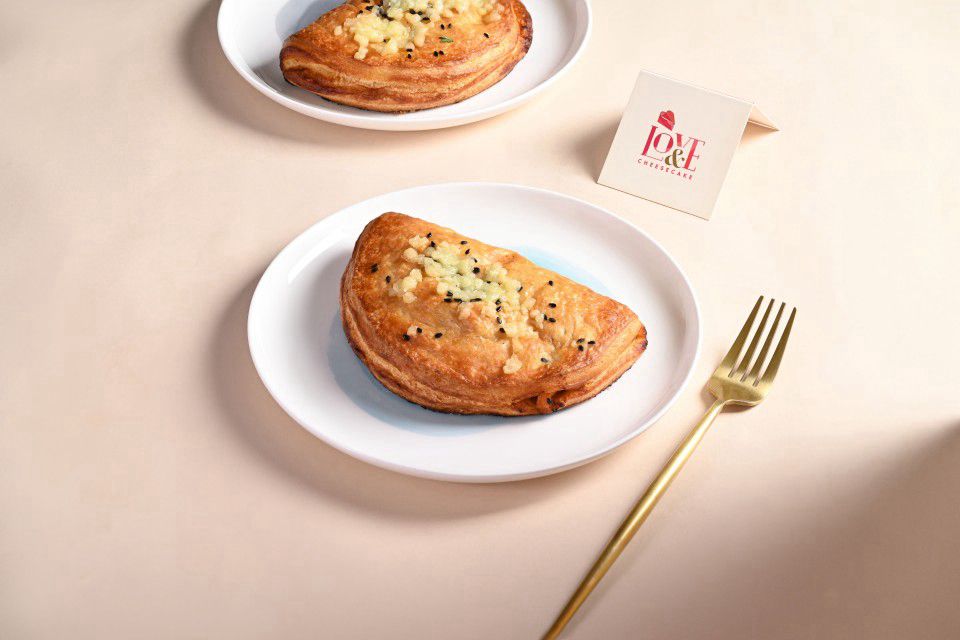 CHICKEN CALZONE