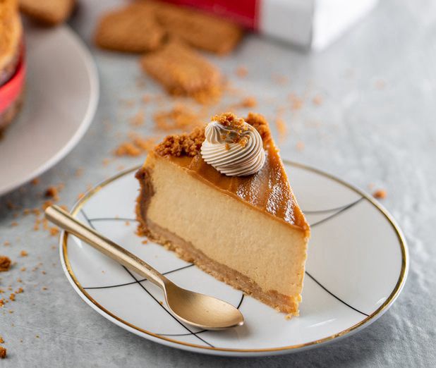 Lotus Biscoff Baked Cheesecake Slice