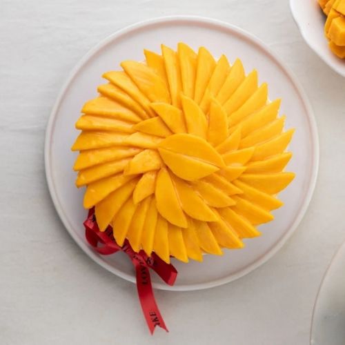 1 Kg Fresh Mango Layered Cheesecake