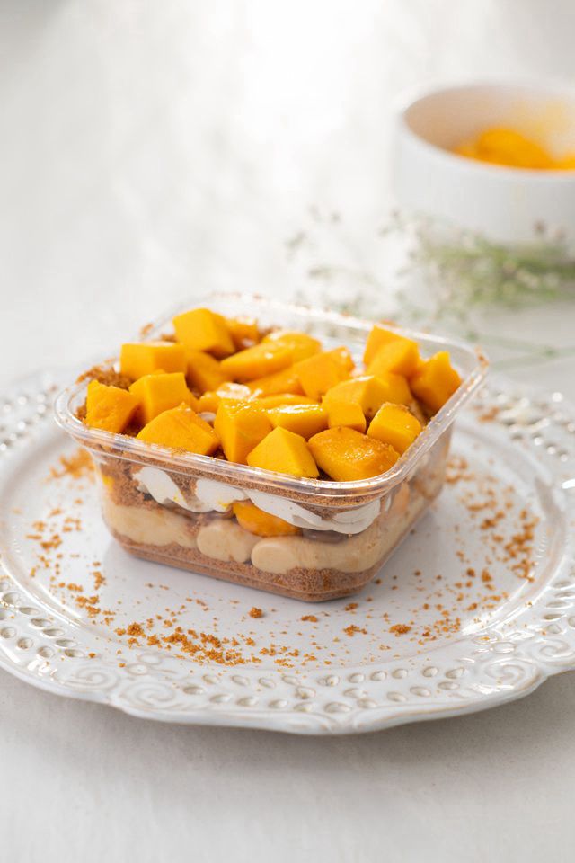 Fresh Mango Biscoff Cheese Cake Tub 250 gms