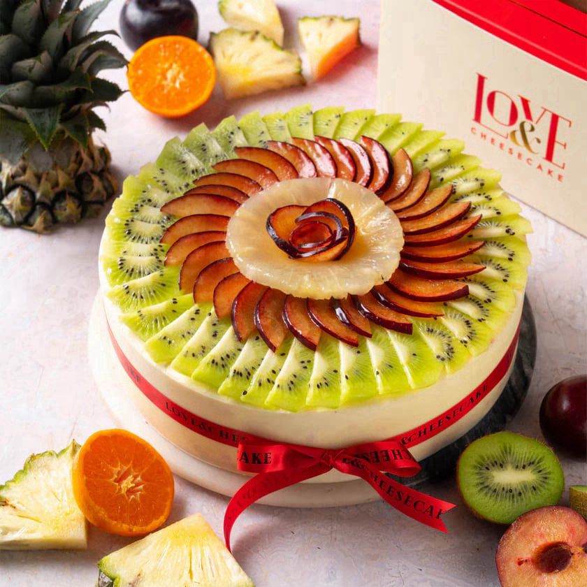 1/2 Kg Mixed Fresh Fruit Cheesecake
