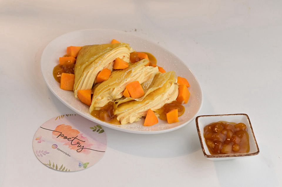 Mango Mascarpone Crepe