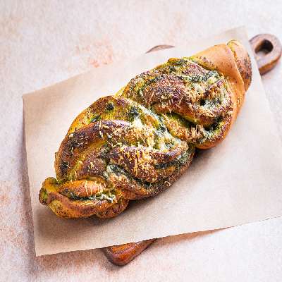 Pesto & Parmesan Cheese Bread