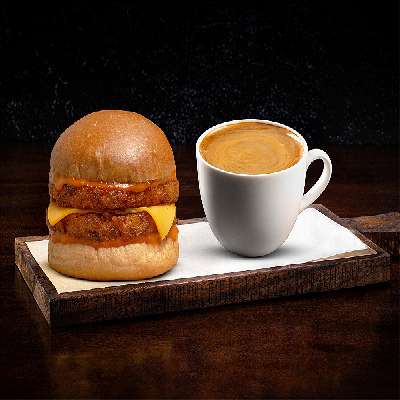 Veggy Crunch Brekkie + Americano