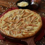 California Chicken Cheese Burst Pizza