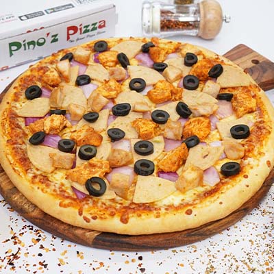 Cheesy Chicken Giant Pizza