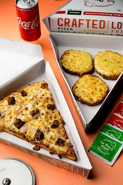 Slice Exotic Bbq+ Cheese Garlic Bread + Coke