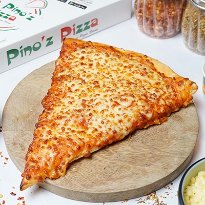 Margherita Pizza Personal Giant Slice (22.5 Cm)