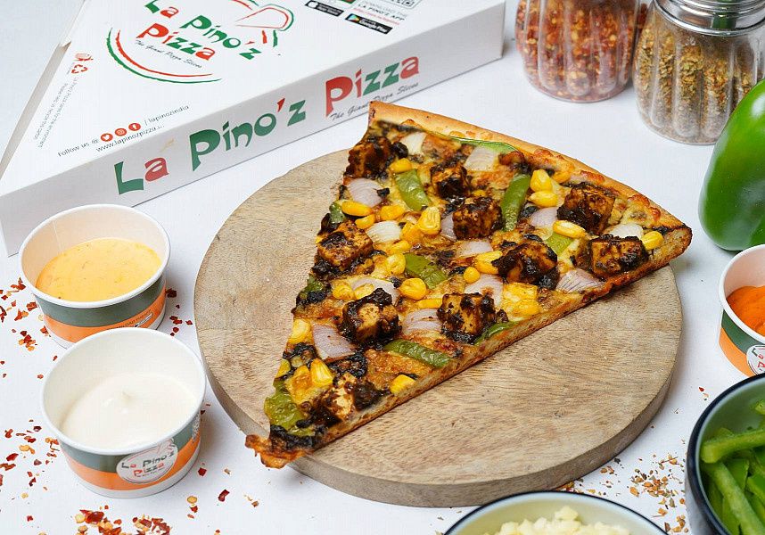 Jamaican Jerk Veg Pizza (Personal Giant Slice (22.5 Cm))