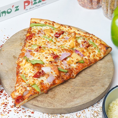 Korma Chicken Pizza Personal Giant Slice (22.5 Cm)