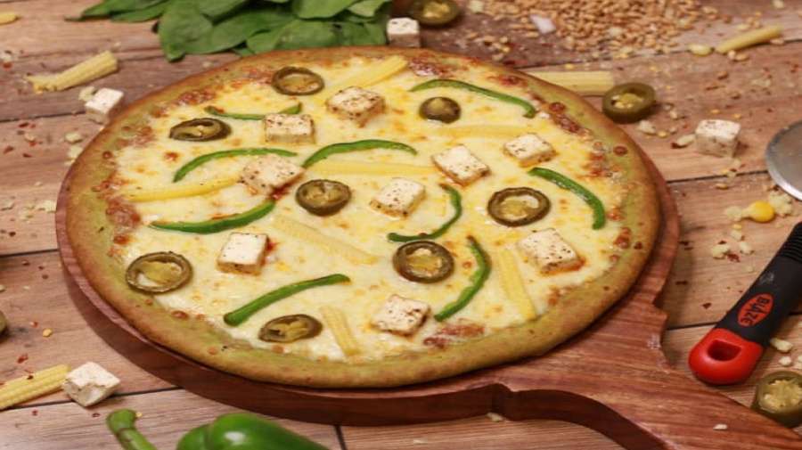 Tandoori Paneer Pizza (Medium (Serves 2, 24.5 CM))