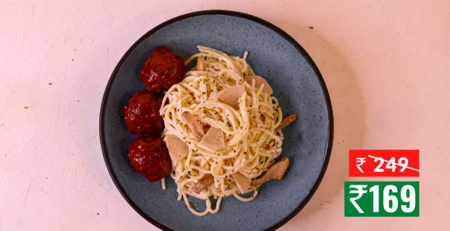 Spaghetti With Meat Balls - Creamy White