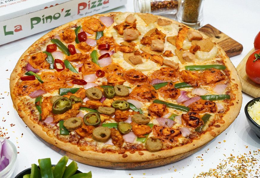 Exotic Chicken Pizza Feast