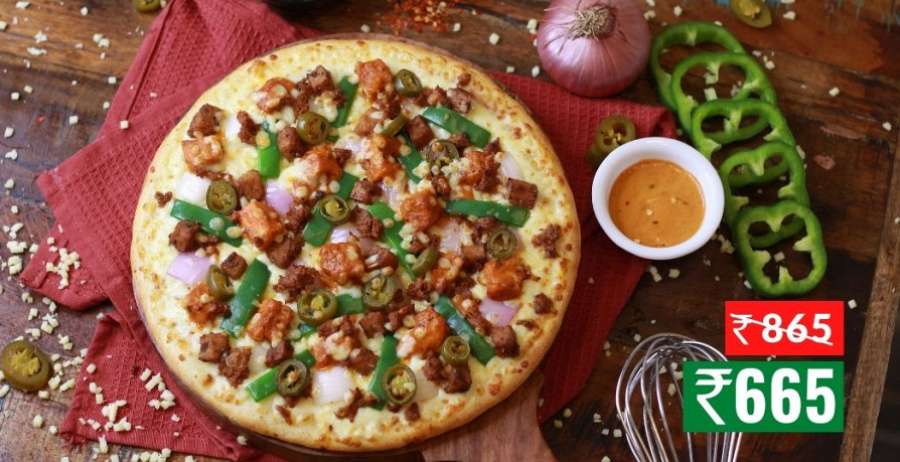 Chicken Tikka Lababdar Pizza  (Large (Serves 4 33 Cm))