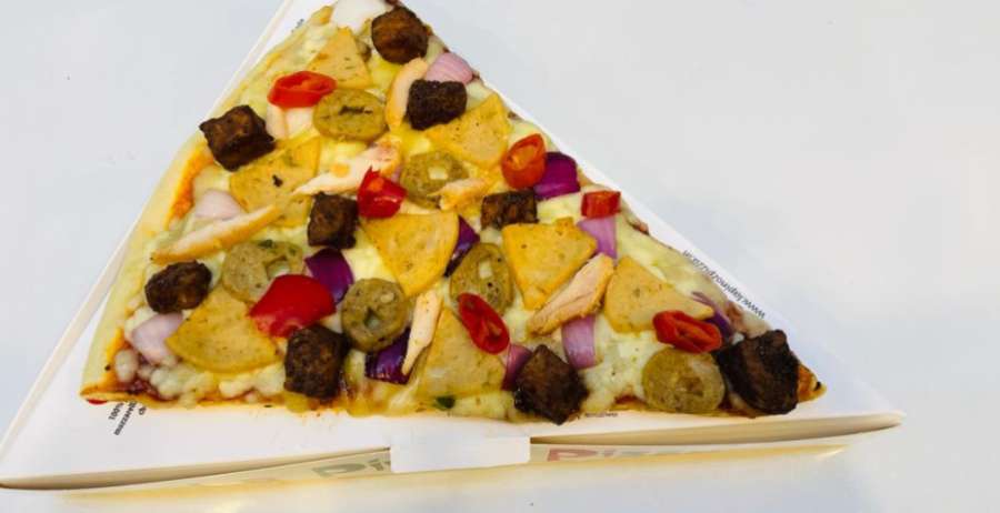 Peri Peri - Chicken Pizza (Personal Giant Slice (22.5 Cm))