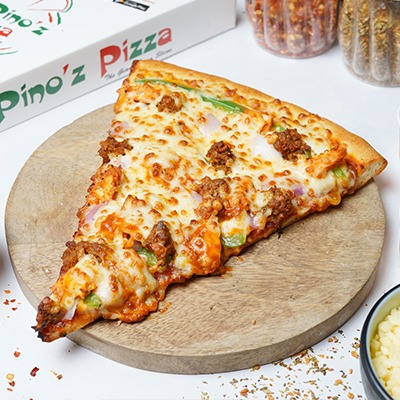 Chicken Tikka Lababdar Pizza Personal Giant Slice (22.5 Cm)