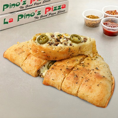 Stuffed Garlic Bread With Mutton Keema,Jalapenos With Nashville Sauce