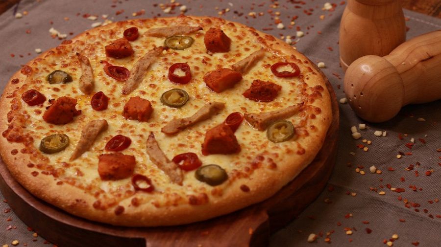 Hot Tandoori Double Burst Pizza