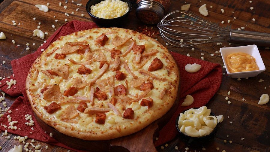 Cheesy Macaroni Non-Veg Double Burst Pizza