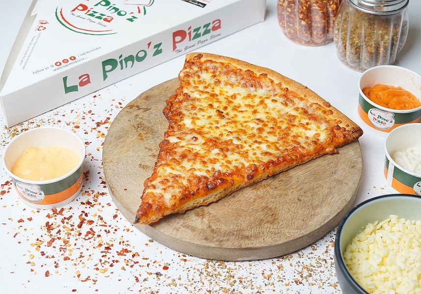 Cheesy MarghertitaPersonal Giant Slice (22.5 Cm)