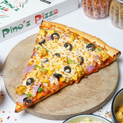 La Pino'Z Paneer Pizza Personal Giant Slice (22.5 Cm)