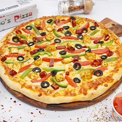English Retreat Giant Pizza