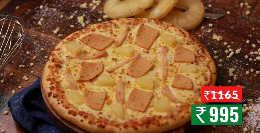 Non-veg Hawaiian Pizza (The Giant (Serves 8, 45.7))