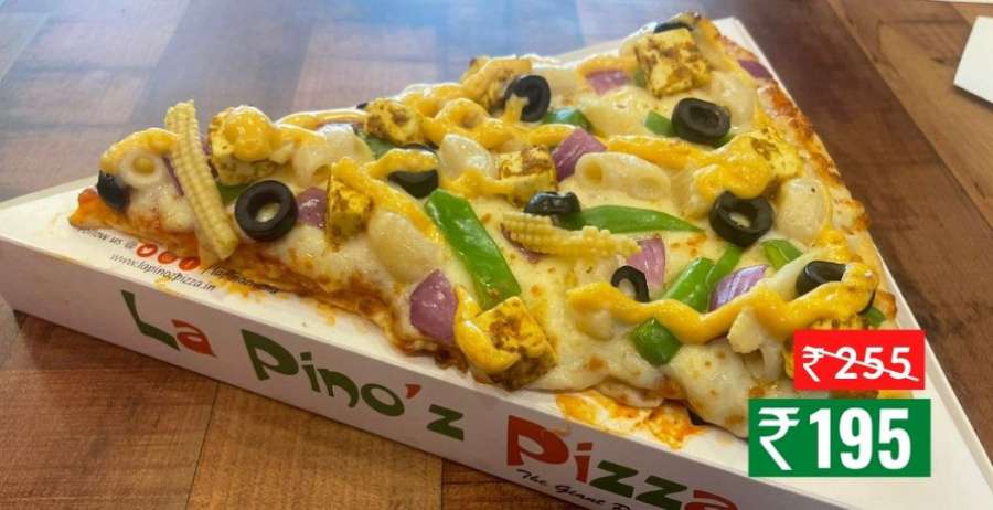 Cheesy Macaroni Veg Pizza (Personal Giant Slice (22.5 Cm))