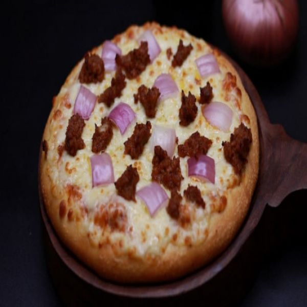 Keema & Onion Pizza