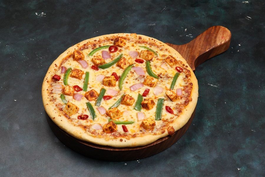 Chicken 65 Double Burst Pizza