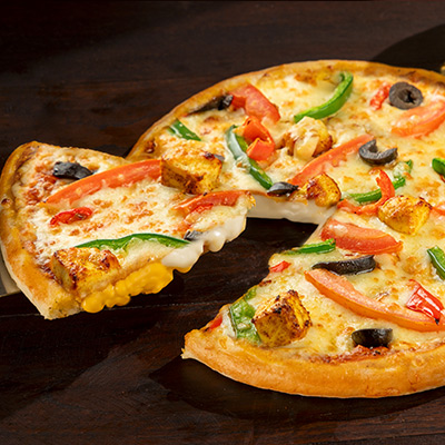 English Retreat Cheese Burst Pizza