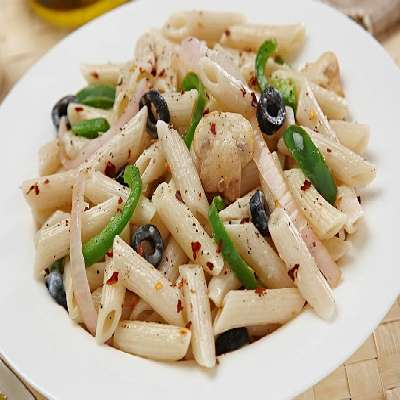 Chicken Pasta In White Sauce