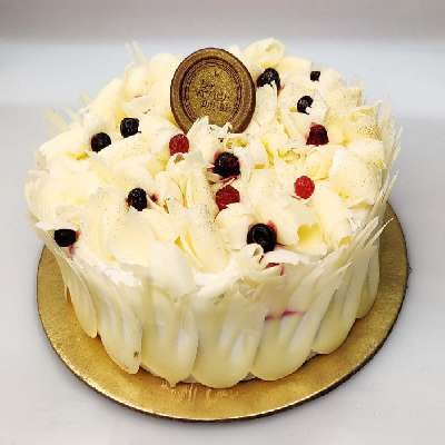 White Forest Cake
