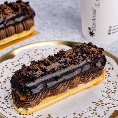 Crackling Chocolate Eclairs